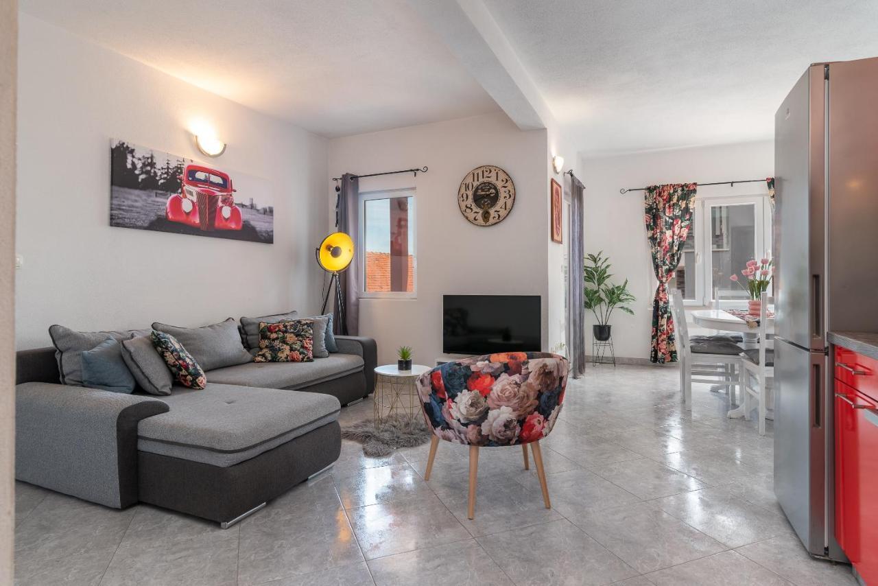 Holiday Villa Nostra Трогир Экстерьер фото