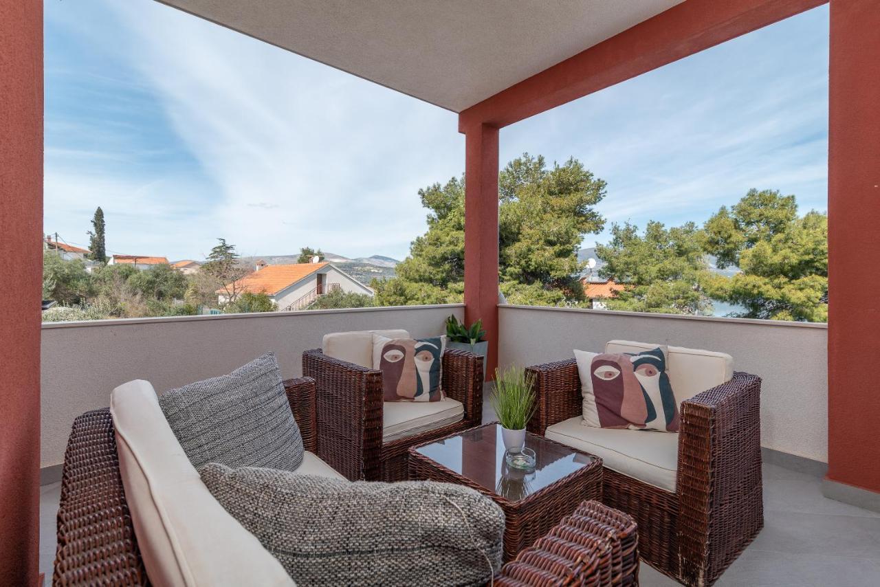 Holiday Villa Nostra Трогир Экстерьер фото